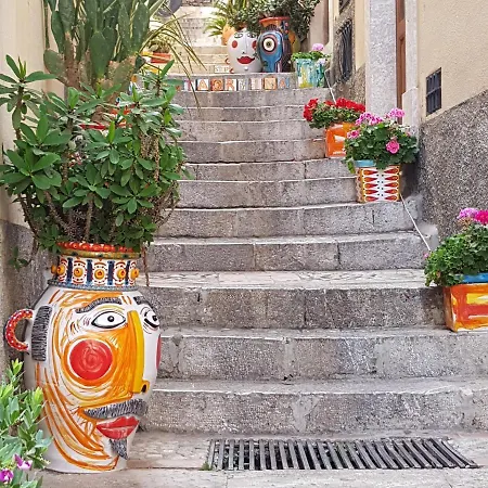 Oltremare Taormina * Letojanni
